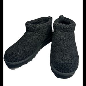 BEARPAW Women’s Snuggle DAPHNE Deco Boots Black Sz 9
